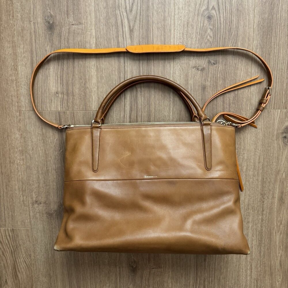 Coach Borough Bag Edgepaint Leather Walnut Brown Large Size Crossbody Hand Bag